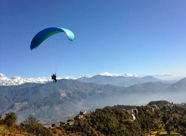 Paragliding in Dhanaulti
